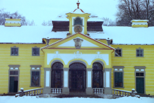 Schloss Neuwartenburg